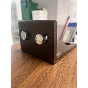 RAYONNAGE NEUF - PIED DE MONTANT BOULONNÉ UNIVERSEL (PATTE)