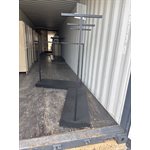 SUPPORT À PRÉSENTATION DE VÊTEMENTS 50PO X 18PO X 44PO